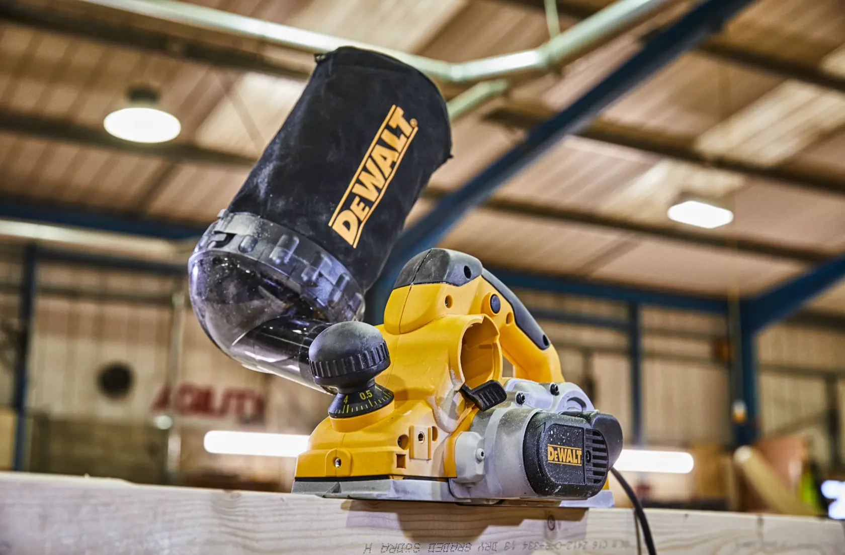 1.050 Watt 82 mm Hobel 4mm im Koffer