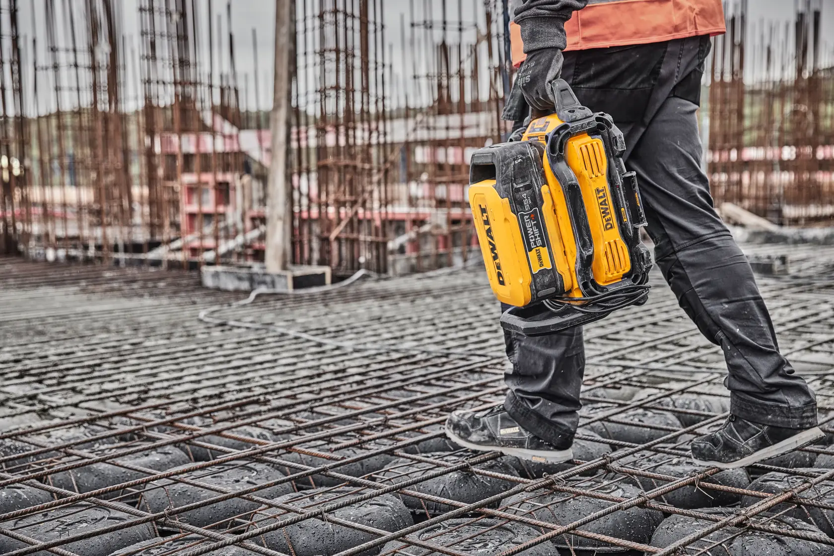 DEWALT POWERSHIFT Akku, 554 Wh / 10 Ah mit Pouch-Zellen Technologie