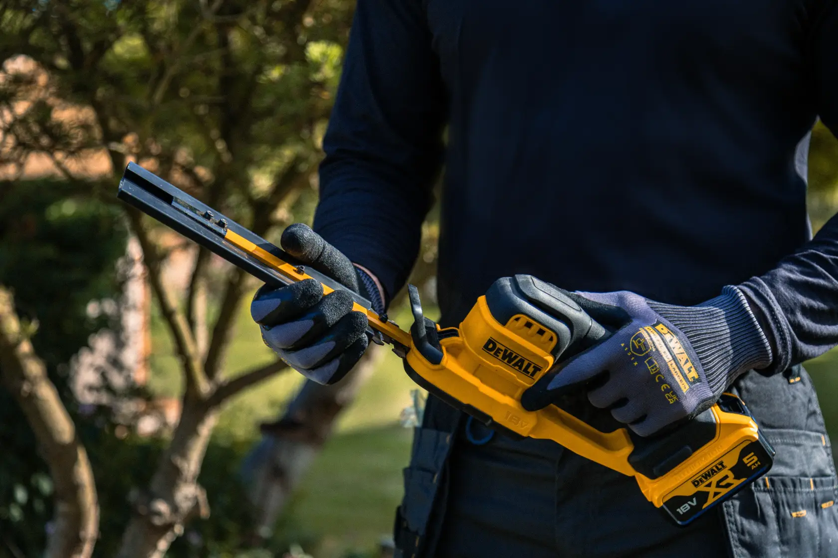 18 Volt Akku-Kompakt-Heckenschere, 20cm, Basisv.