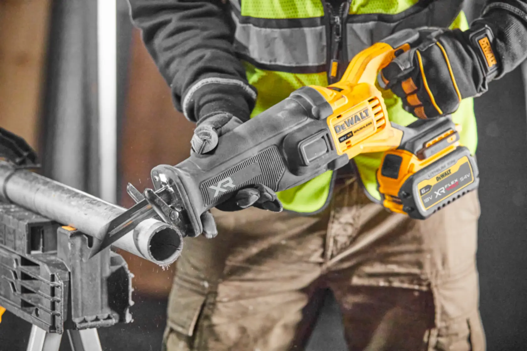18 Volt FLEXVOLT ADVANTAGE Akku-Säbelsäge - Basisversion