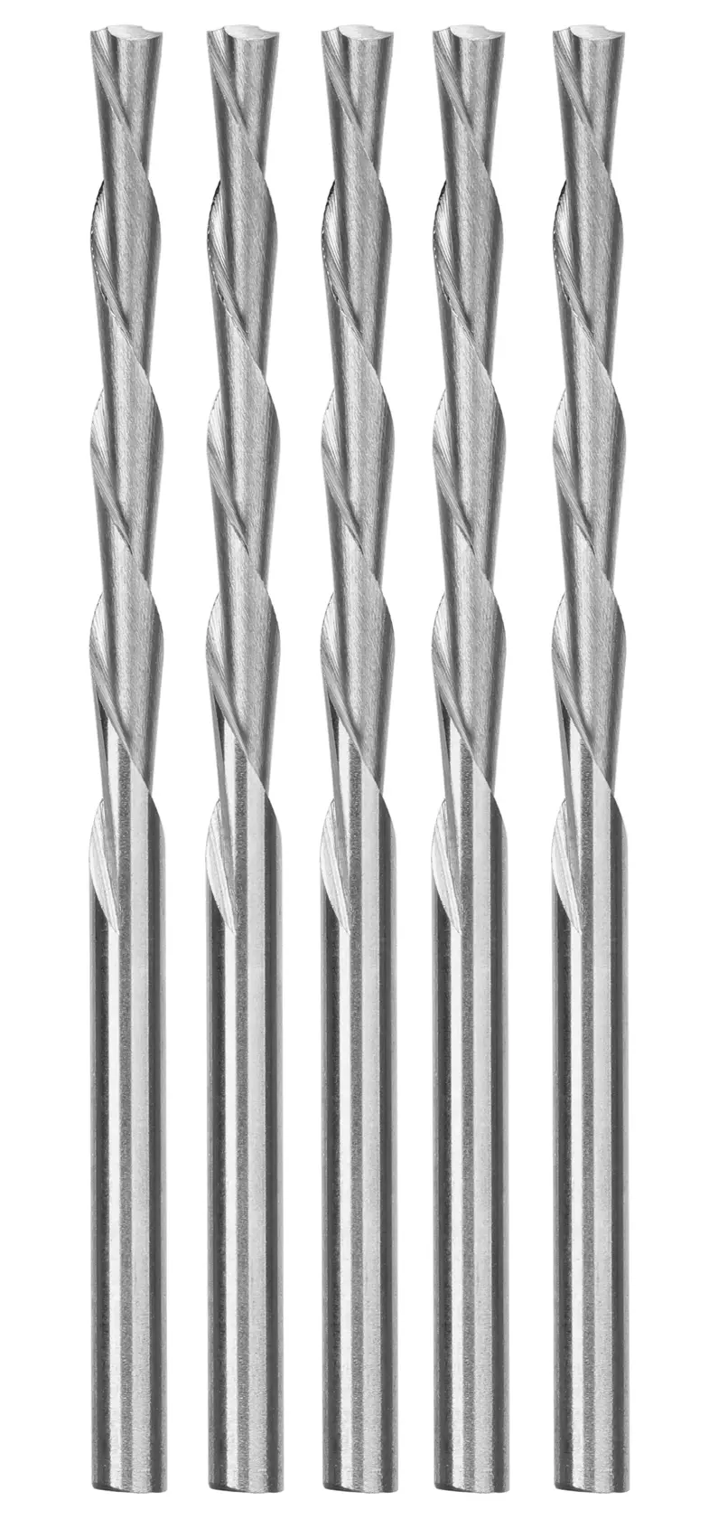 Fünf Metall-Spiralbohrer stehen vertikal nebeneinander vor weißem Hintergrund.
