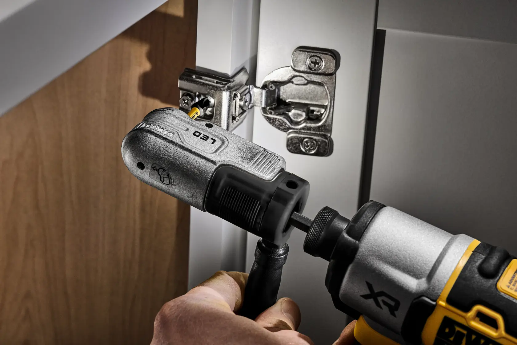 Winkelvorsatz für Verwendung mit Schraubern, 1/4", mit integrietem LED-Licht
